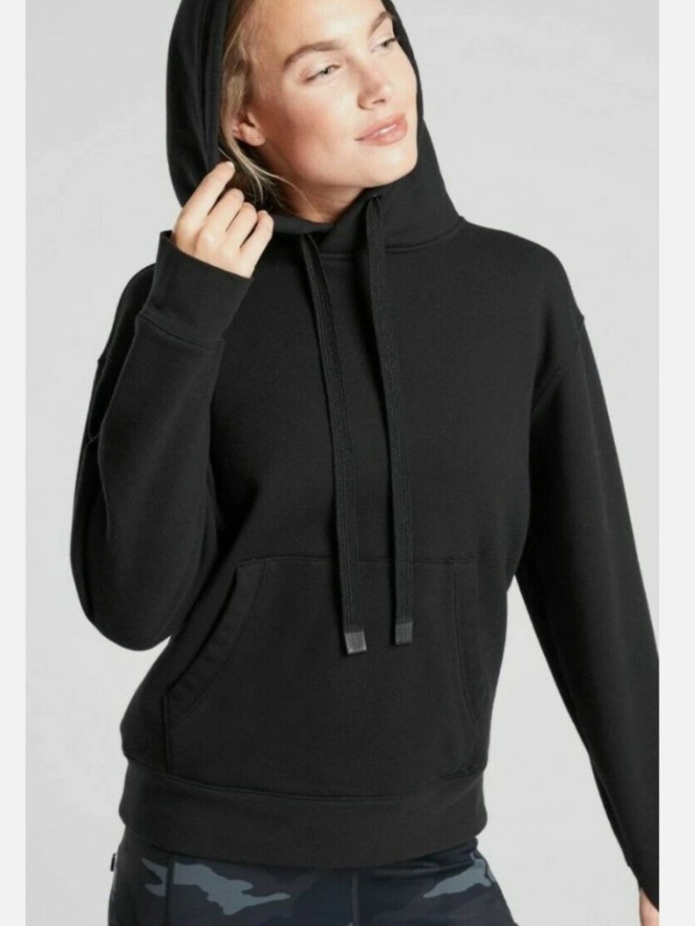 Athleta 24/7 Black Hooded Sweatshirt Womens XS Activewear Athleisure Loungewear